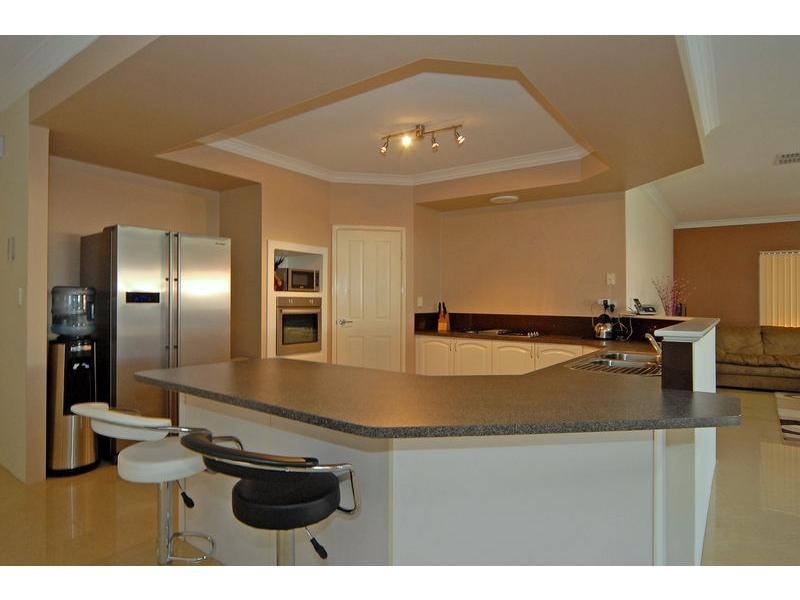 17 Balsam Mews, Aveley WA 6069