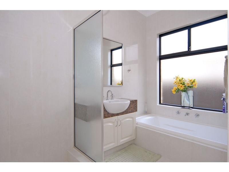 17 Balsam Mews, Aveley WA 6069