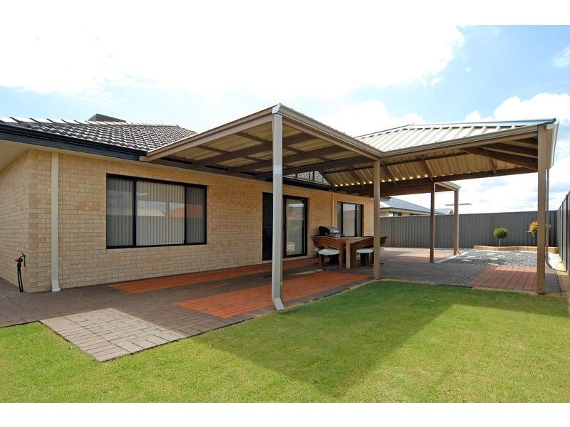 17 Balsam Mews, Aveley WA 6069