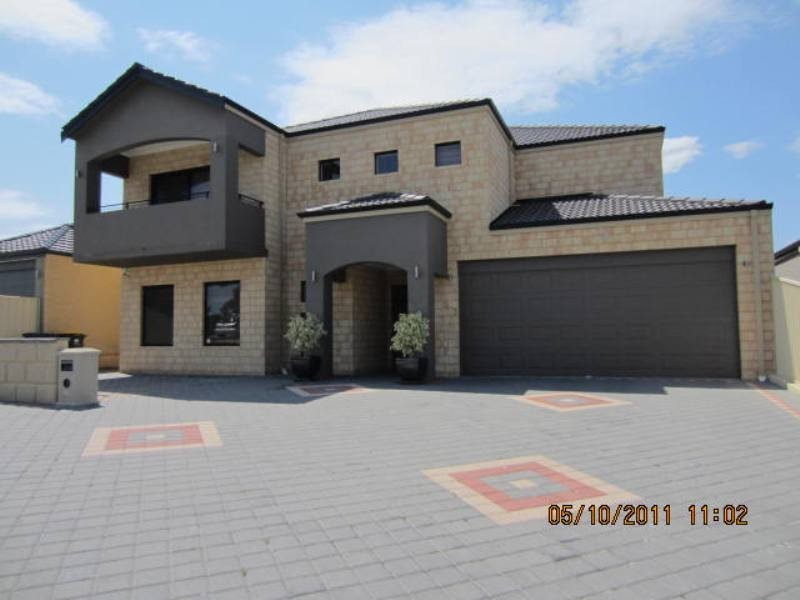 84 Gaby Way, Marangaroo WA 6064