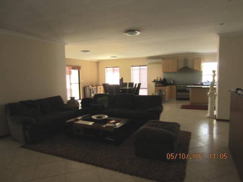 84 Gaby Way, Marangaroo WA 6064