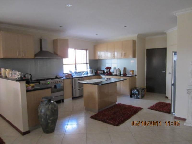 84 Gaby Way, Marangaroo WA 6064