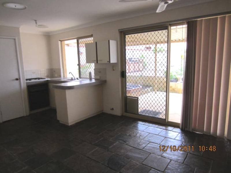 8 Speargrass Close, Alexander Heights WA 6064