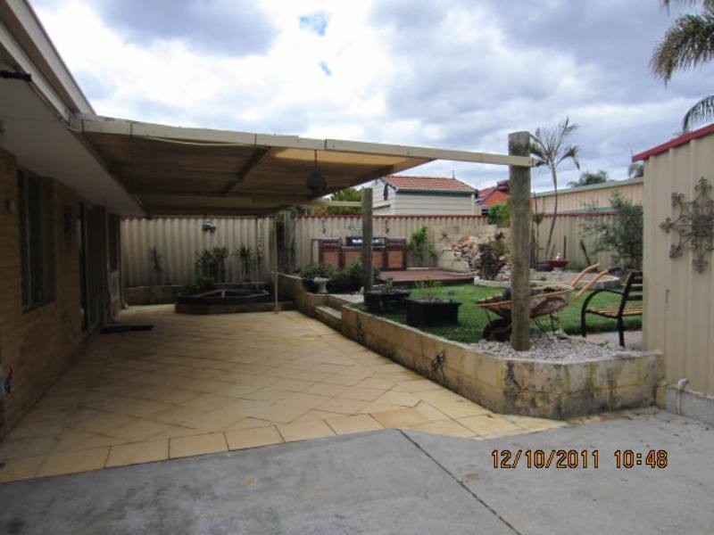 8 Speargrass Close, Alexander Heights WA 6064