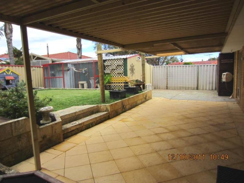 8 Speargrass Close, Alexander Heights WA 6064