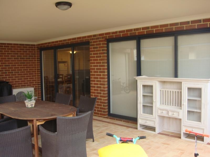 5 Koroit Way, Aveley WA 6069