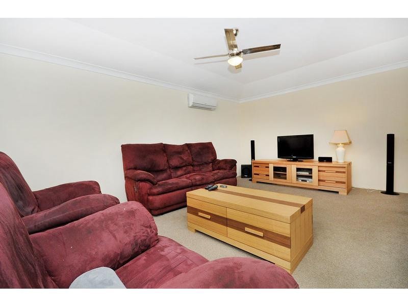 7 Benelli Place, Alexander Heights WA 6064