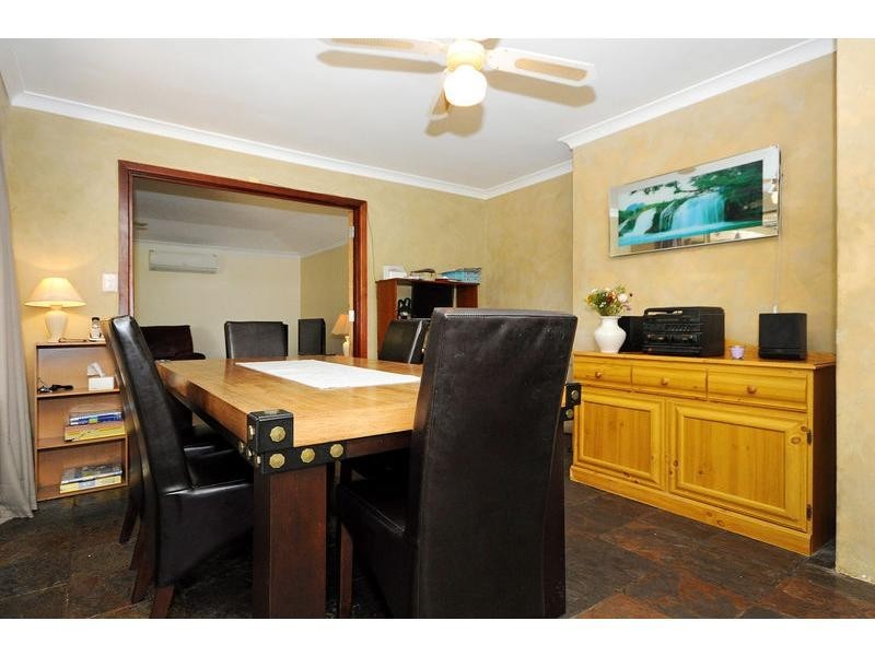 7 Benelli Place, Alexander Heights WA 6064