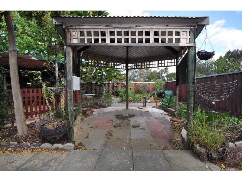 7 Benelli Place, Alexander Heights WA 6064