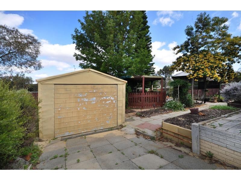 7 Benelli Place, Alexander Heights WA 6064