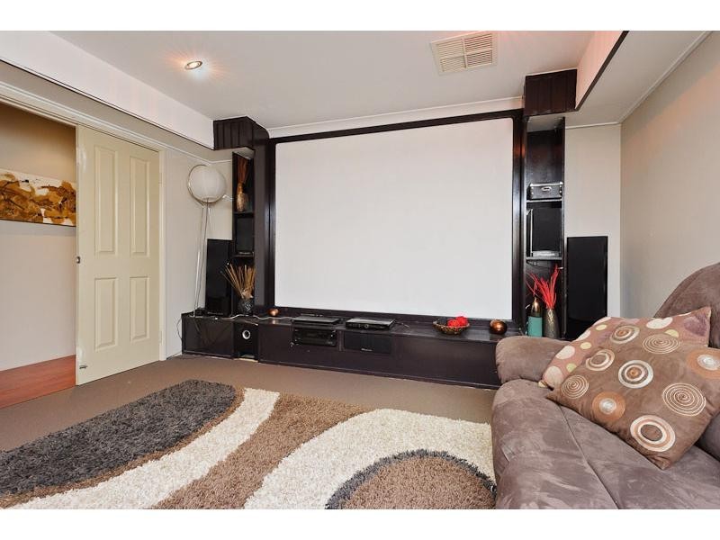 57 Hookstone Drive, Landsdale WA 6065