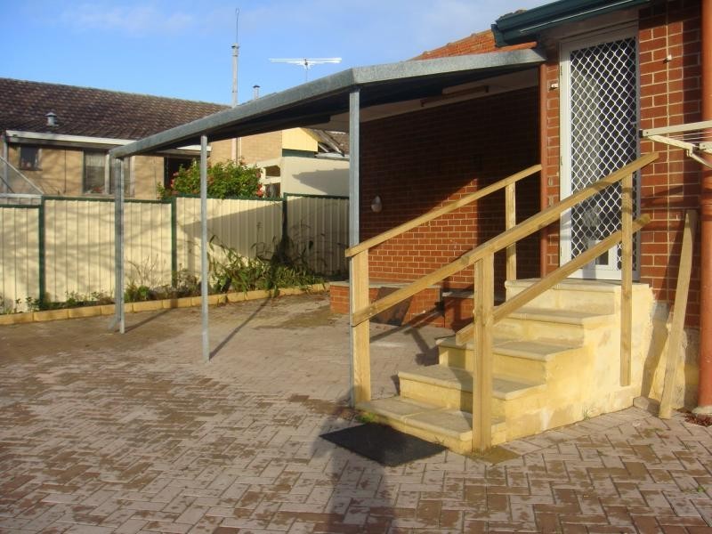 9 Louden Street, Balga WA 6061