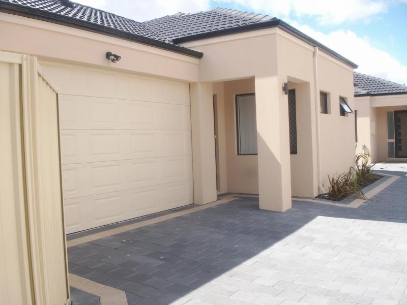 2/26 Mercer Way, Balga WA 6061