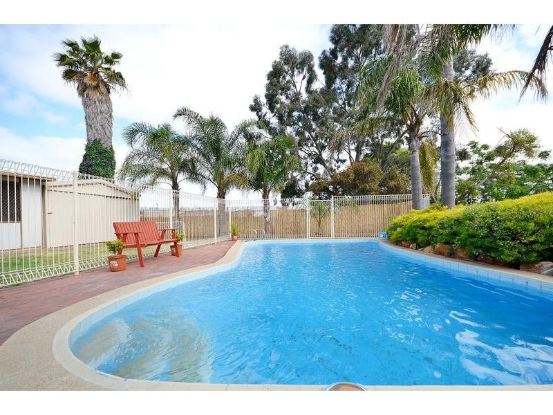 16 Binstead Court, Koondoola WA 6064