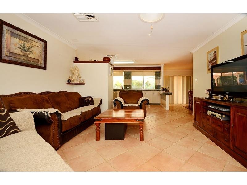 34 Bermuda Drive, Ballajura WA 6066