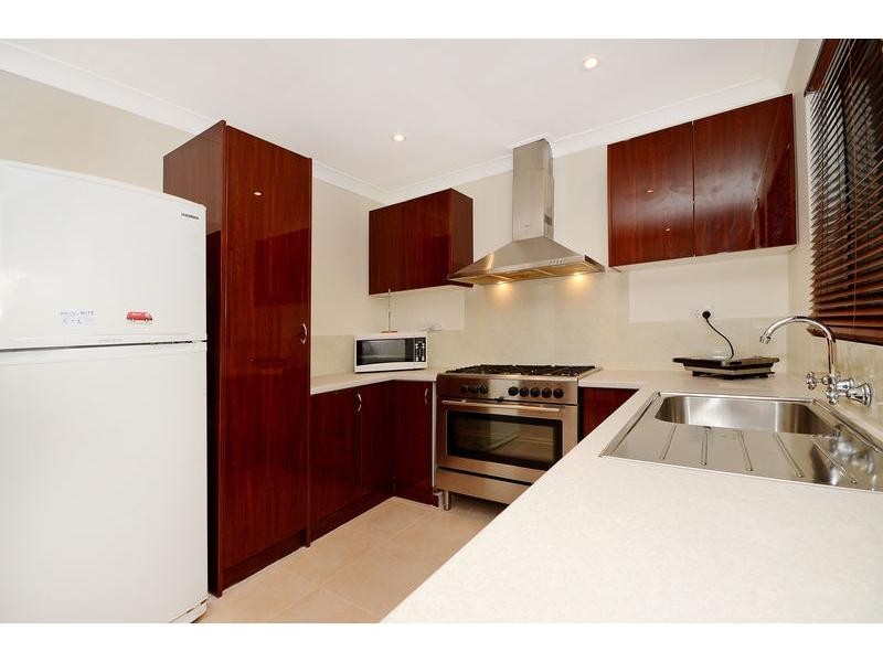 34 Curtis Way, Girrawheen WA 6064