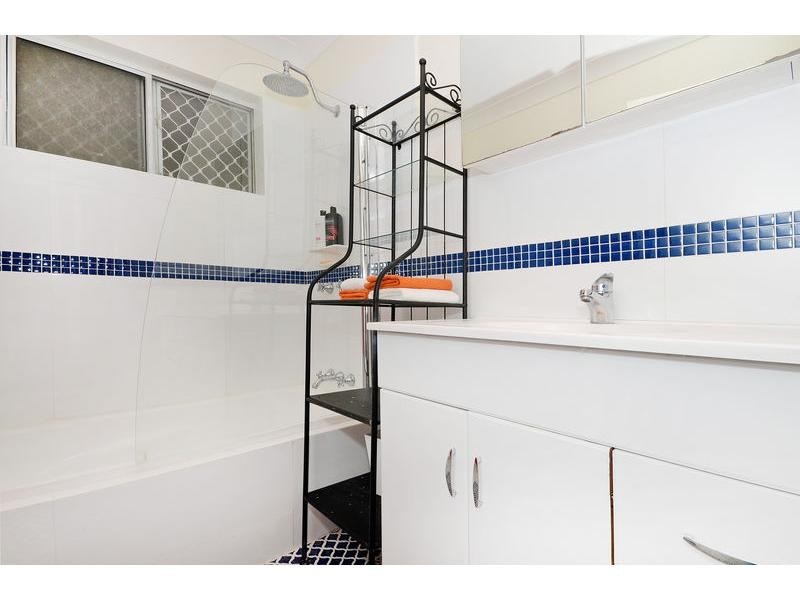 34 Curtis Way, Girrawheen WA 6064