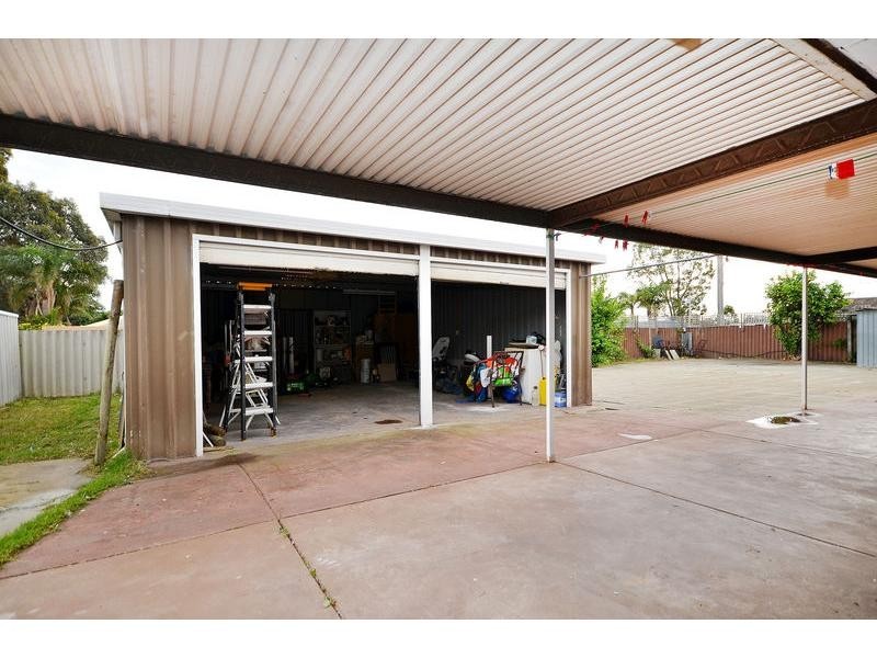 34 Curtis Way, Girrawheen WA 6064