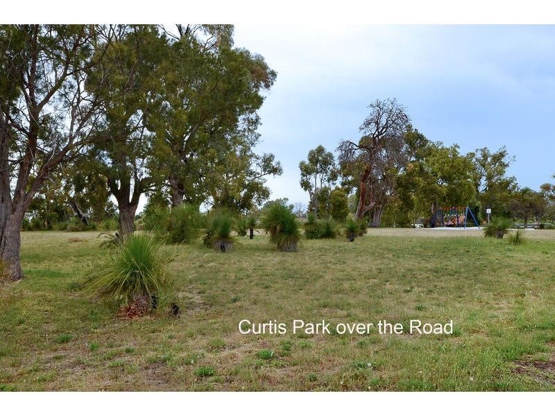 34 Curtis Way, Girrawheen WA 6064