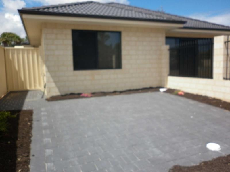 1 Gibb Crescent, Westminster WA 6061