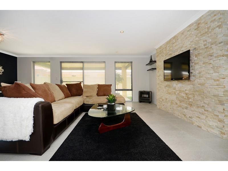 35 Marginson Drive, Landsdale WA 6065