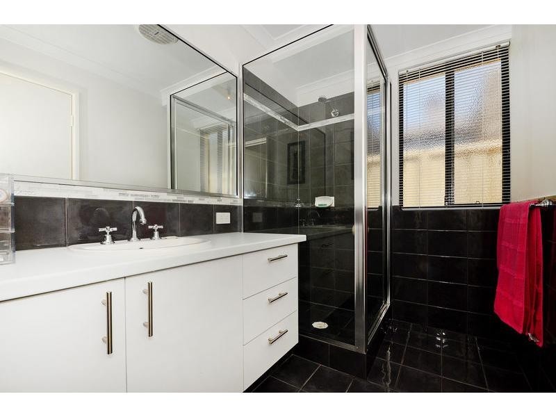 35 Marginson Drive, Landsdale WA 6065