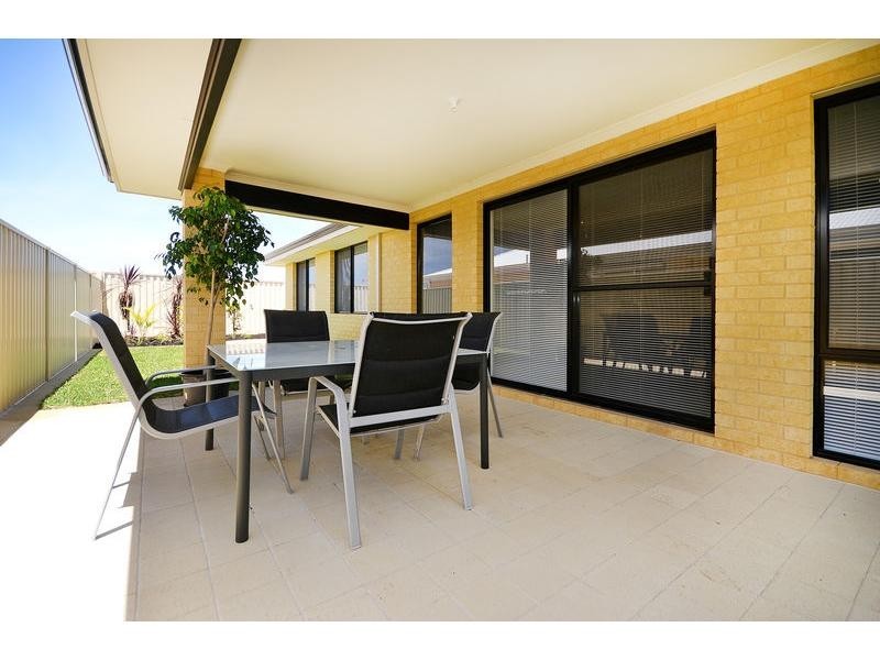 35 Marginson Drive, Landsdale WA 6065