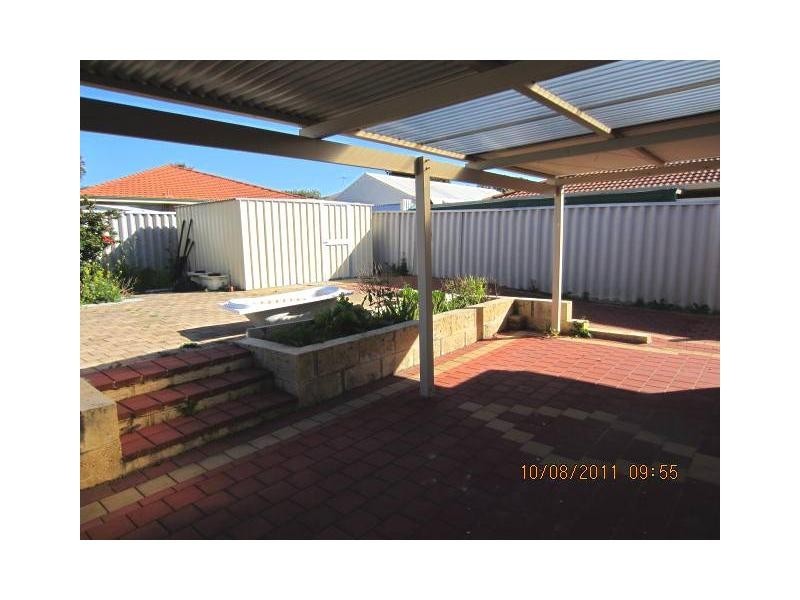 7 Tarakan Heights, Marangaroo WA 6064