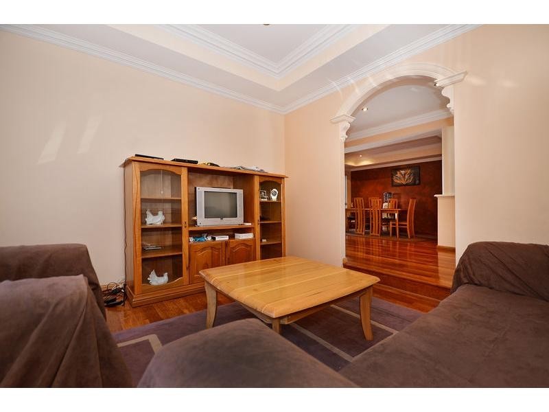 11 Idaho Court, Landsdale WA 6065