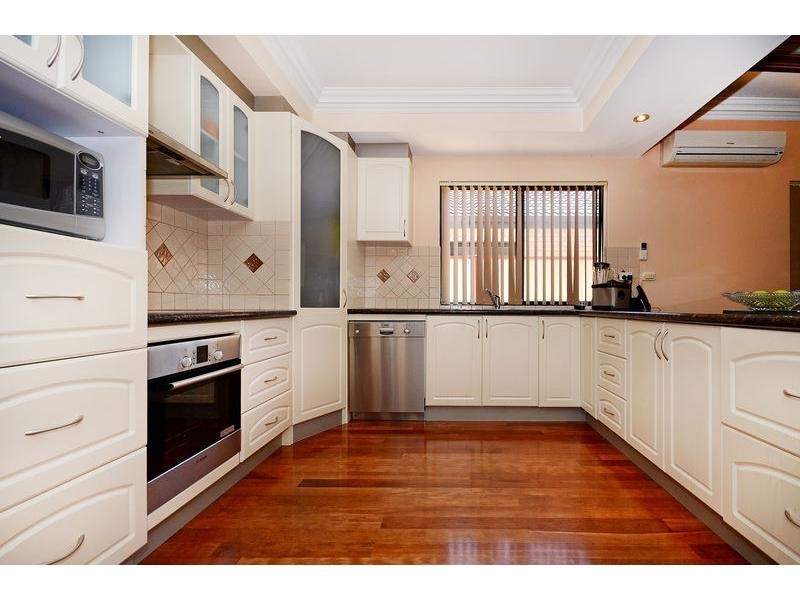 11 Idaho Court, Landsdale WA 6065