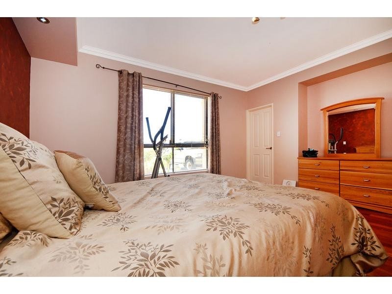 11 Idaho Court, Landsdale WA 6065