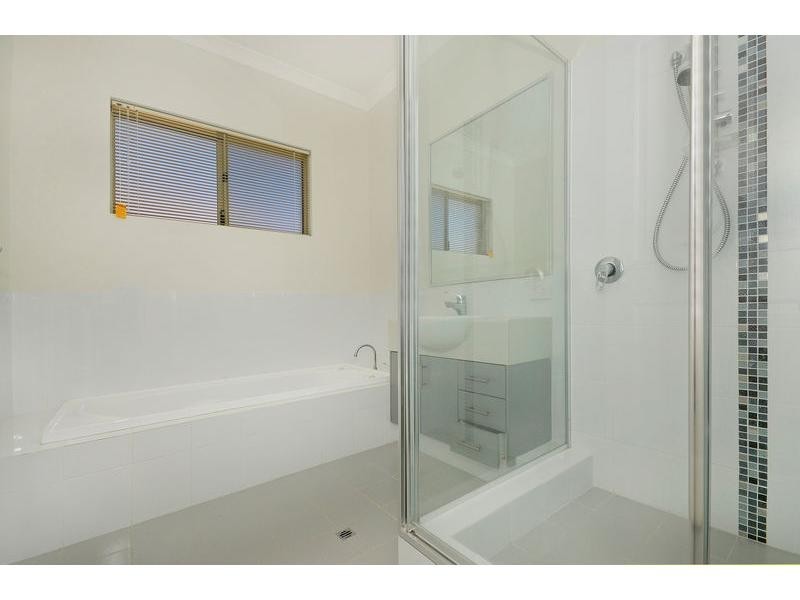 9 Koroit Way, Aveley WA 6069