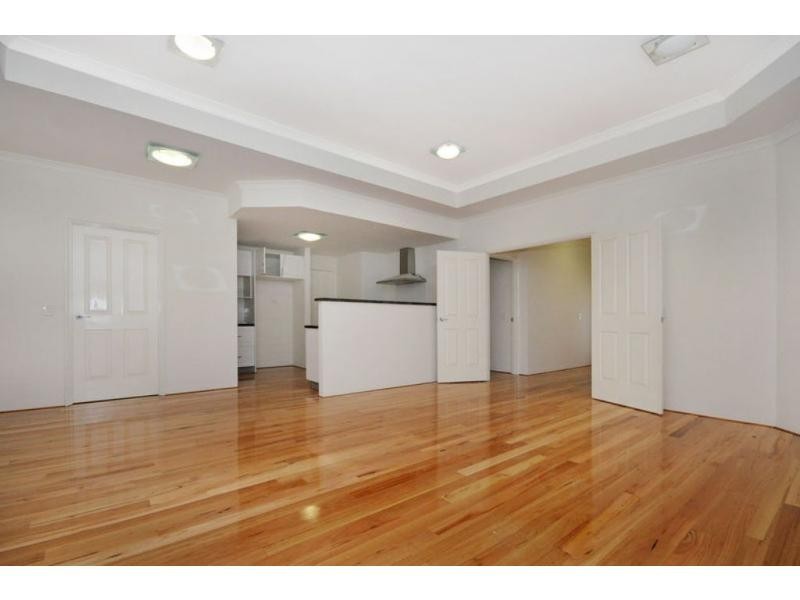 8 Vellum Loop, Aveley WA 6069