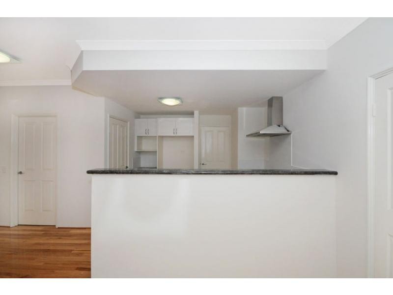 8 Vellum Loop, Aveley WA 6069