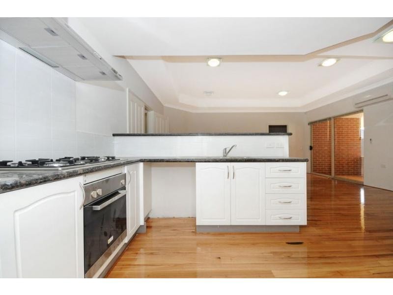 8 Vellum Loop, Aveley WA 6069
