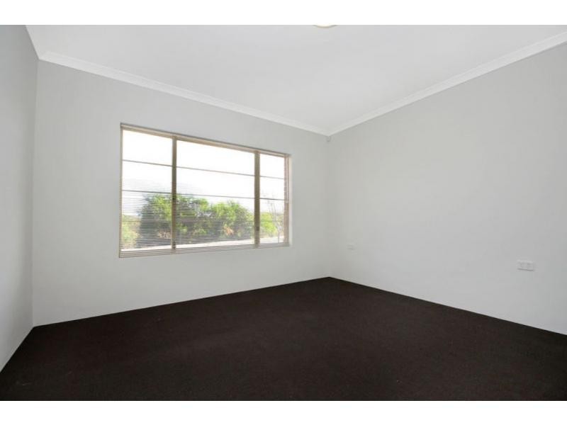 8 Vellum Loop, Aveley WA 6069