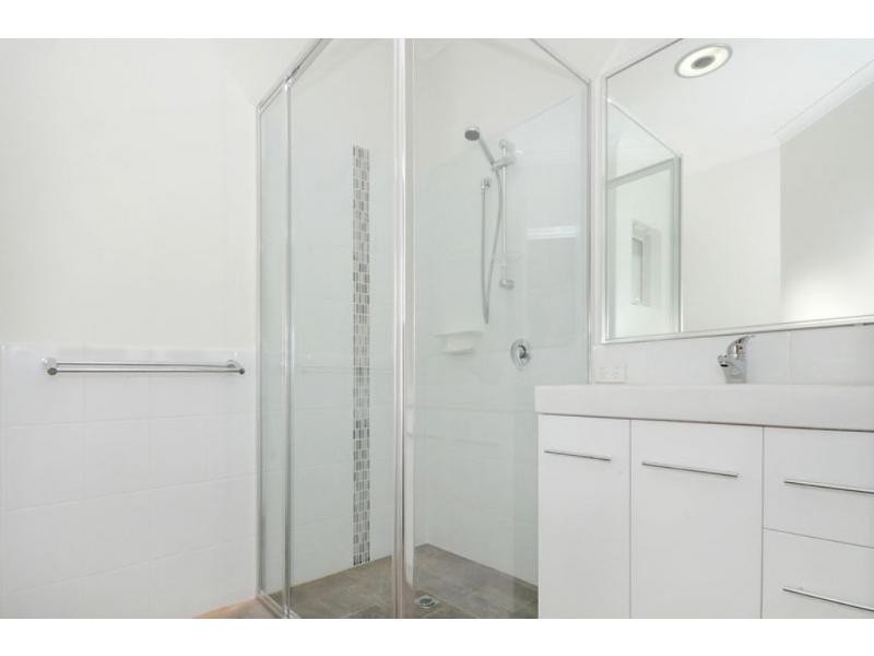 8 Vellum Loop, Aveley WA 6069