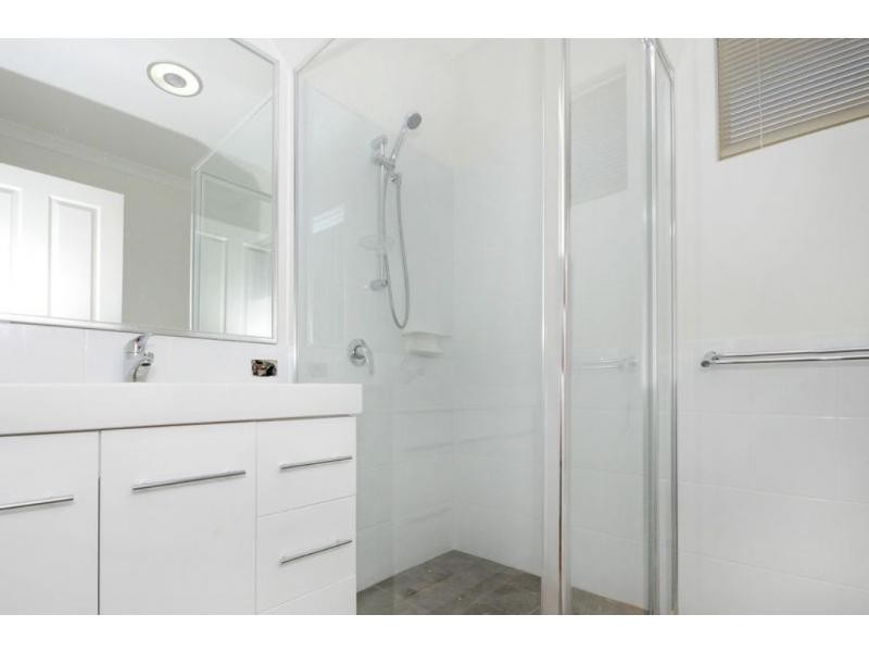 8 Vellum Loop, Aveley WA 6069