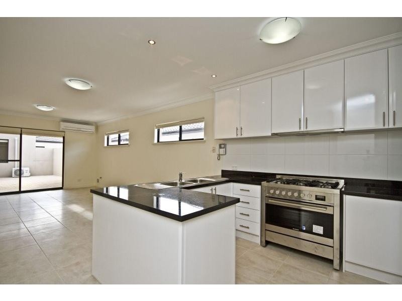 105A Hayes Avenue, Yokine WA 6060