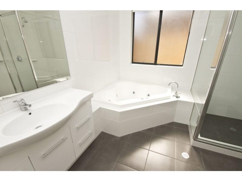 107 Hayes Avenue, Yokine WA 6060