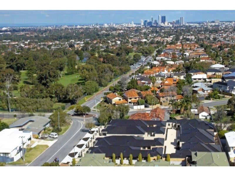105D Hayes Avenue, Yokine WA 6060