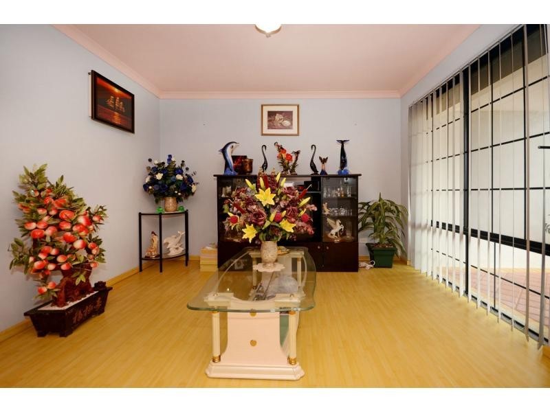 18 Adelphi Court, Marangaroo WA 6064