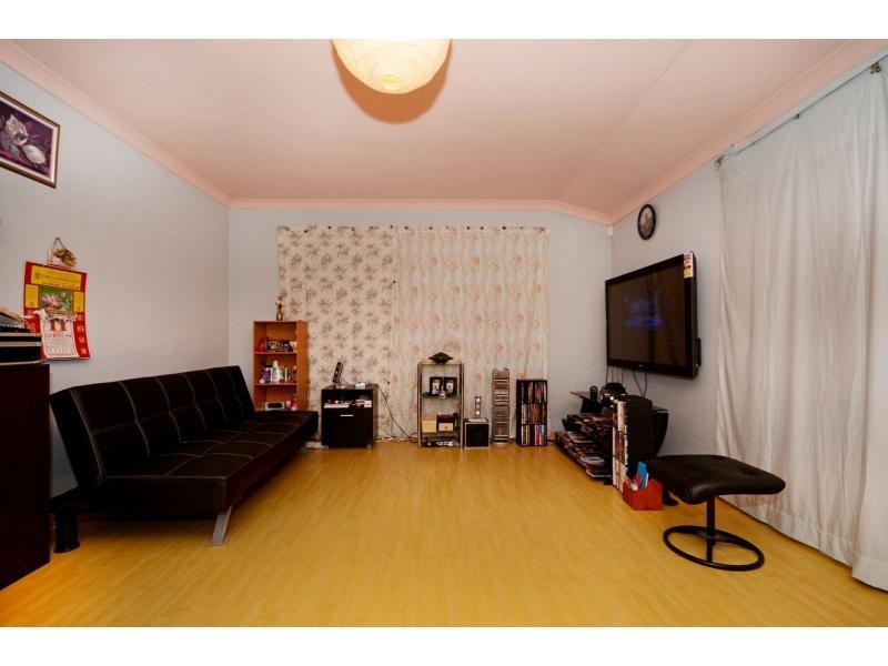 18 Adelphi Court, Marangaroo WA 6064