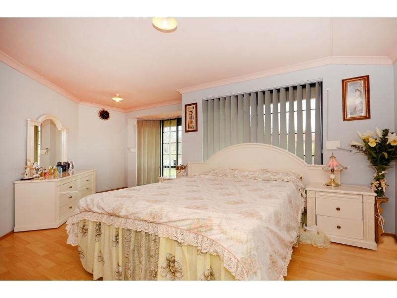 18 Adelphi Court, Marangaroo WA 6064