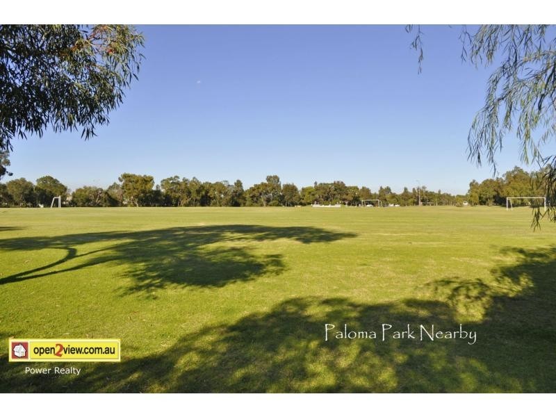 18 Adelphi Court, Marangaroo WA 6064