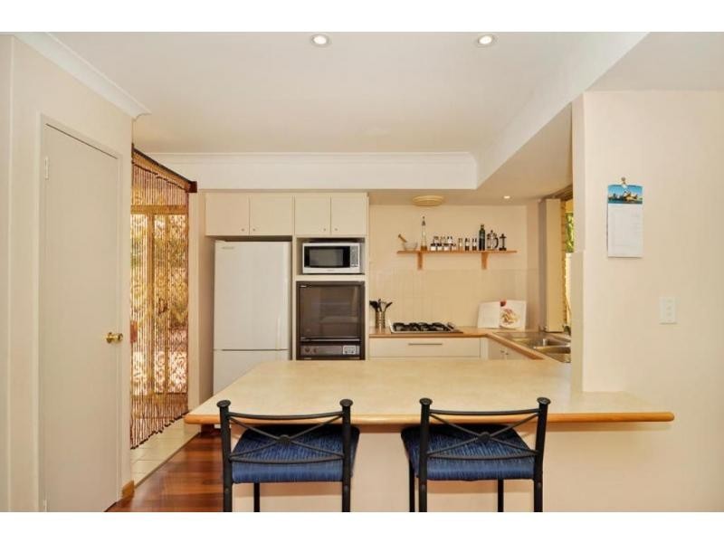 8 Peacock Green, Ballajura WA 6066