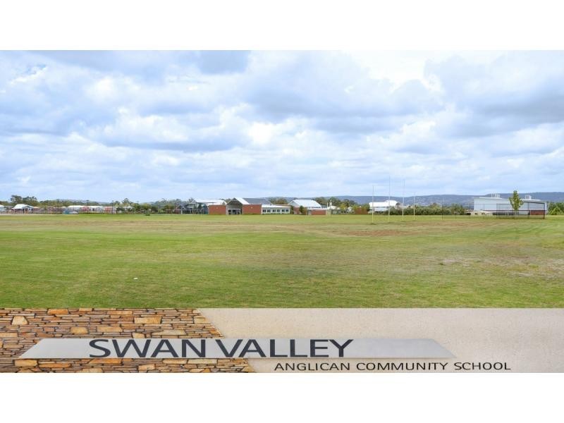 2/1 Tolj Loop, Aveley WA 6069