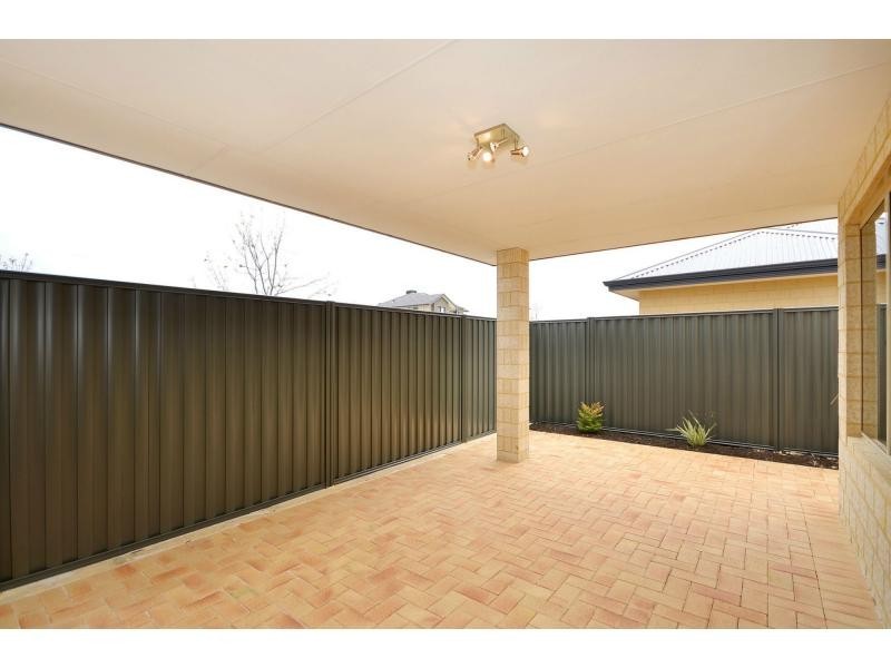 1 Ollave Circuit, Aveley WA 6069
