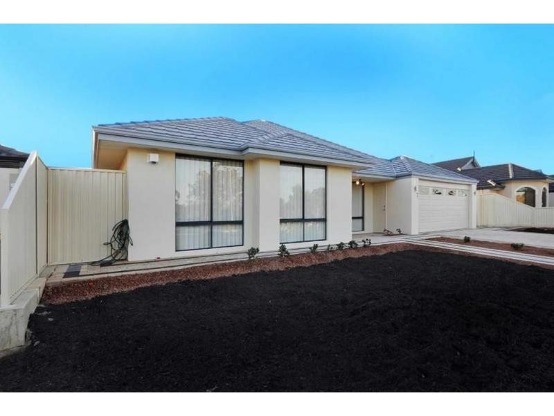 7 McNamara Place, Marangaroo WA 6064