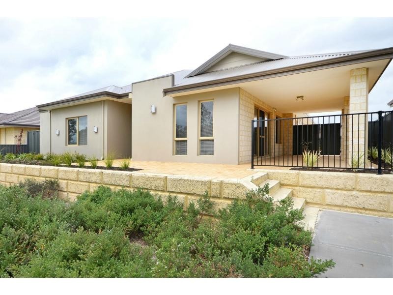 5 Ollave Circuit, Aveley WA 6069